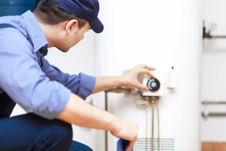 Installer un chauffe-eau thermodynamique atlantic dans un sous-sol de maison, Oloron-Sainte-Marie, Cazalet Alexandre